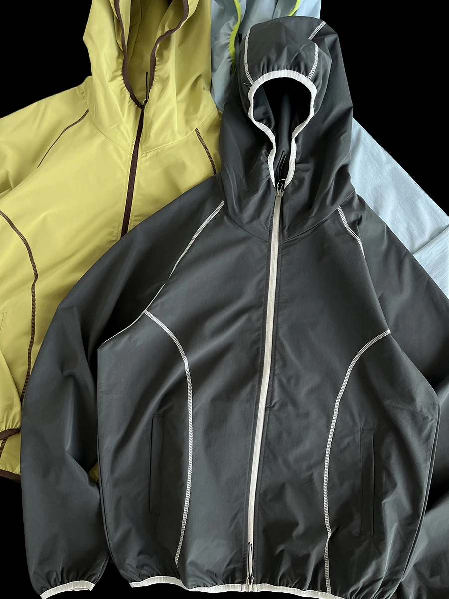 

Outdoor Climbing Windproof Hooded Jaet Zipper Closure Color Blo Line Design Loose Fit Youthful Sle Polyester Fiber