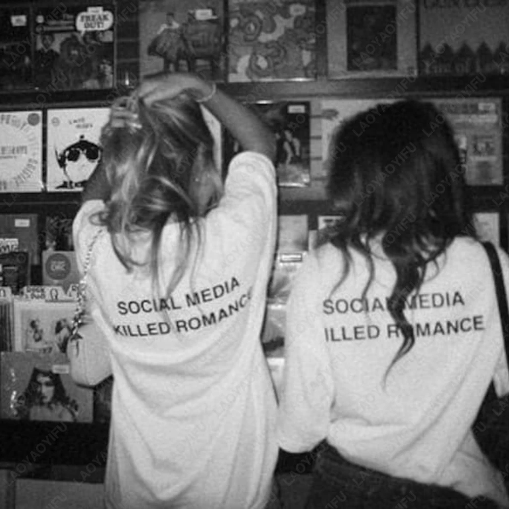 Social Media Killed Romance Simple Letters Woman Man Graphic T Shirts Summer Breathable High Quality Cotton T-shirt Short-sleev