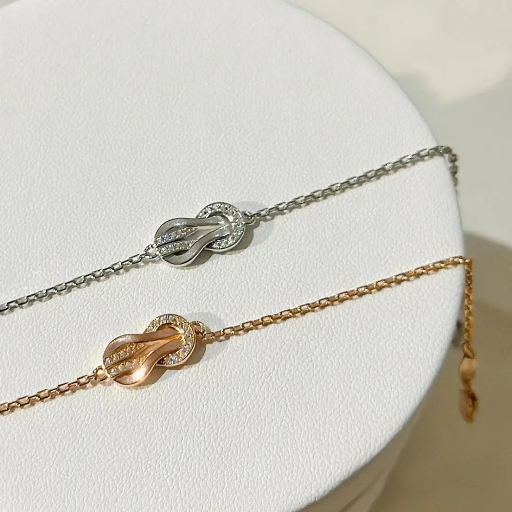 Original Luxury Chance Infinie Jewelry - Charming Women's Bracelet with Diamonds and Twisted Shapes for Couples - Holiday Wear