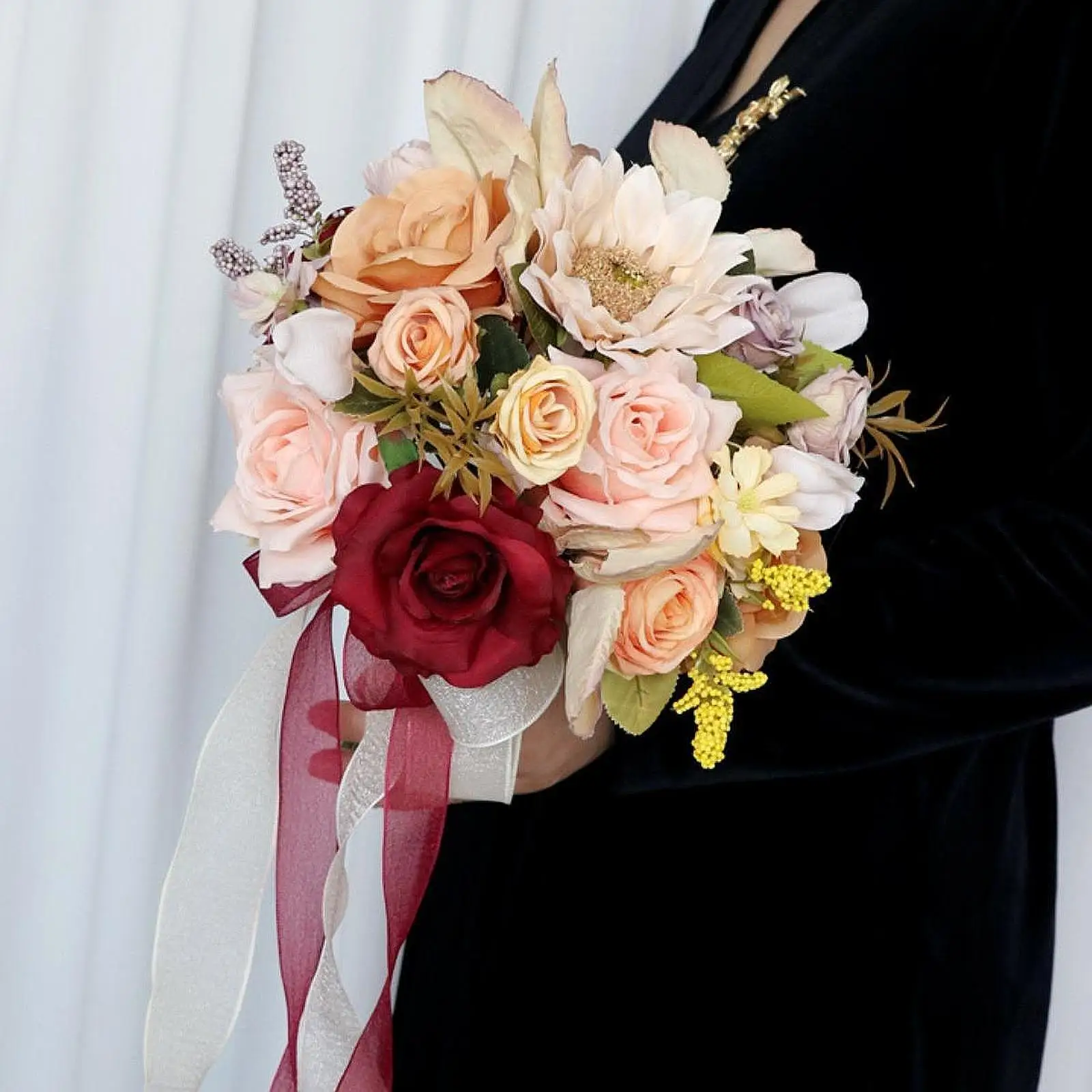 

Bridesmaid Bouquet Elegant Tossing Bouquet for Wedding Graduation Church