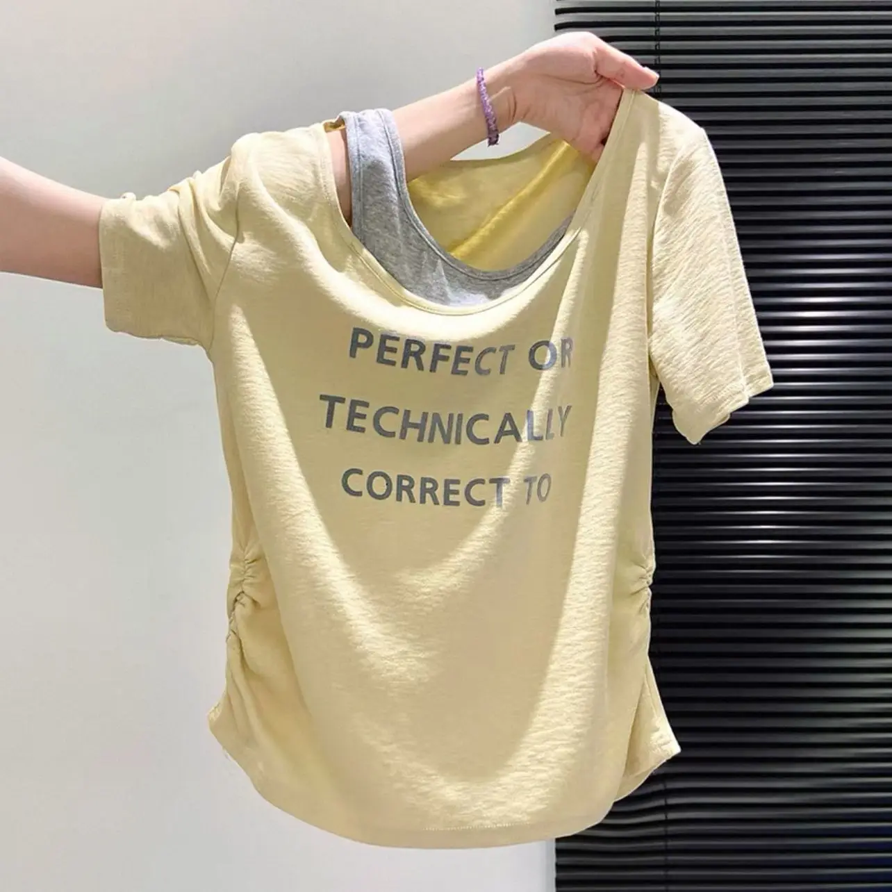 Women's Fake Two-Piece T-Shirt, Off-Shoulder Ruched Side Top with Slogan Print, Casual Short Sleeve Tee for Summer