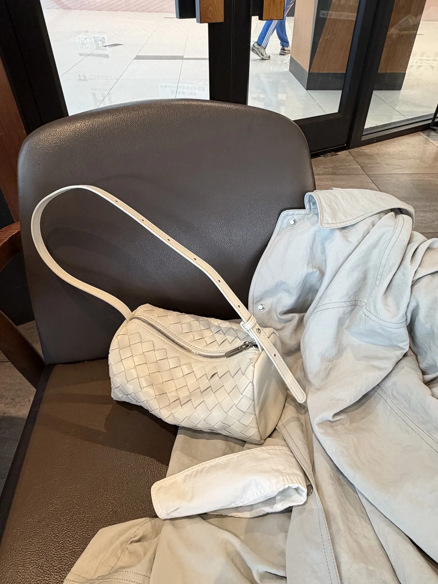 sac-a-bandouliere-en-cuir-tresse-pour-femme-grande-capacite-souple-collection-printemps-2026-monlanla-dream-lotus