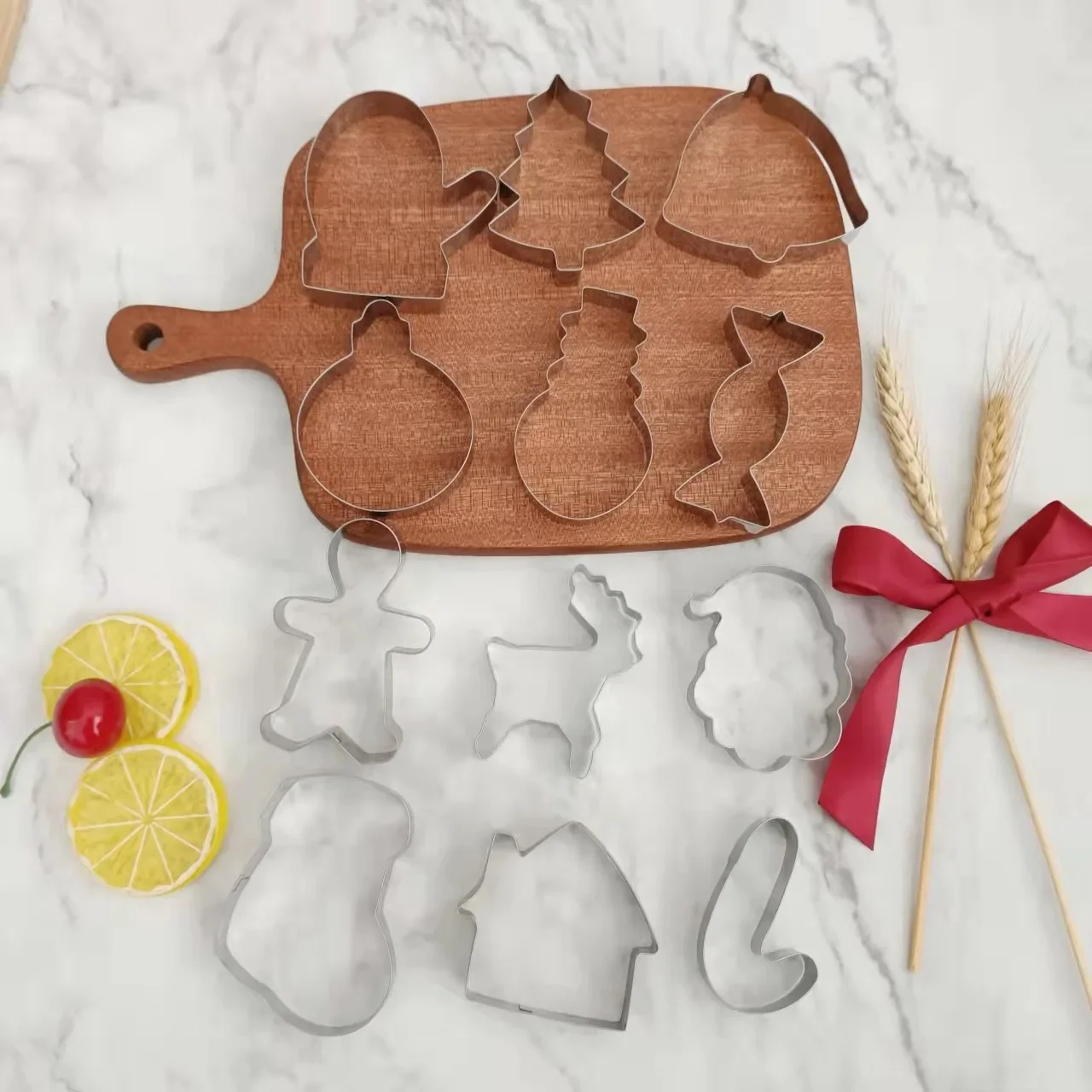 

Christmas Stainless Steel Biscuit Mold Cake Baking Tool Set of 12 Cake Molds Baking Christmas Molds m