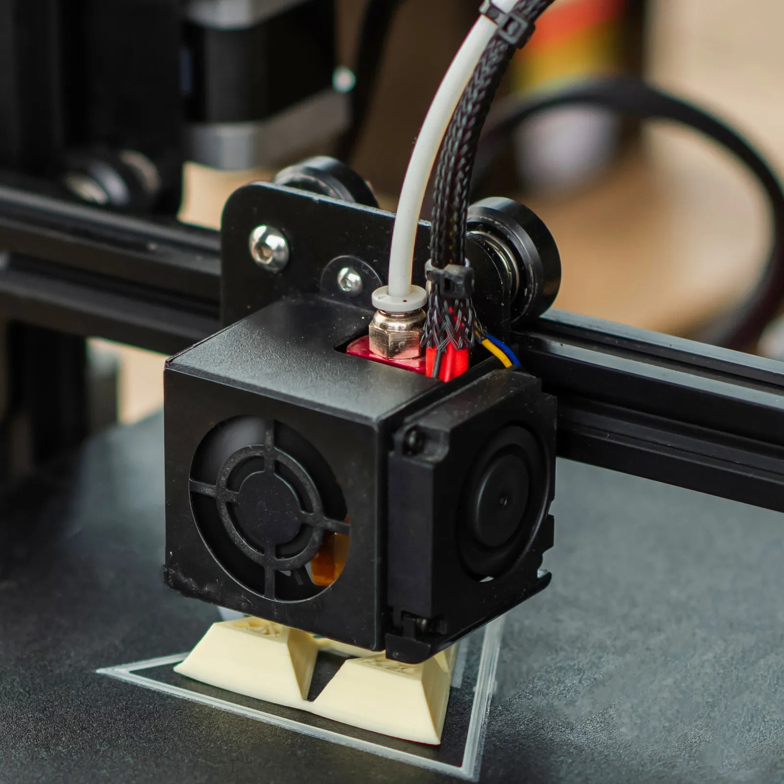 

Трубка из ПТФЭ 104 см для 3D-принтера, для филамента 1.75 мм, термостойкая, прозрачная пластиковая трубка, аксессуары для 3D-принтеров, трубка из ПТФЭ