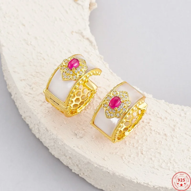 

S925 Sterling Silver Clips Earring for Women Contrast Colored Hollow Pattern Shells Red Corundum Ear-clips Lover's Gift Jewelry
