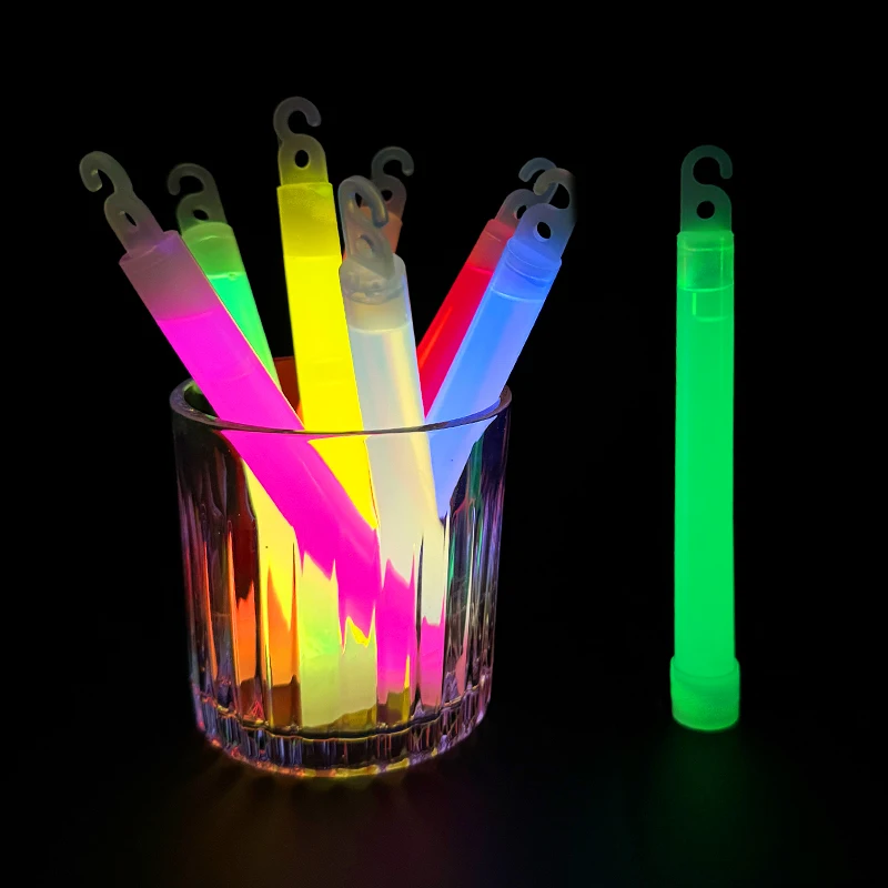 5/10 Stück Leuchtstäbe mit Haken, 15,2 cm, Fluoreszenz-Lichtstab für Wandern, Camping, Outdoor-Zubehör, im Dunkeln leuchtende Party-Dekoration – Detail 5