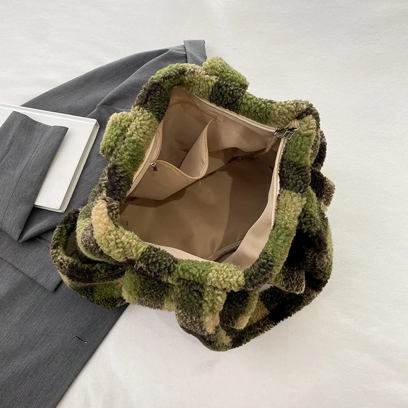 حقائب حمل من صوف الضأن للنساء حقائب كتف عصرية منقوشة حقيبة تسوق محمولة ذات سعة كبيرة حقيبة تحت الإبط حقيبة مصممة كيس