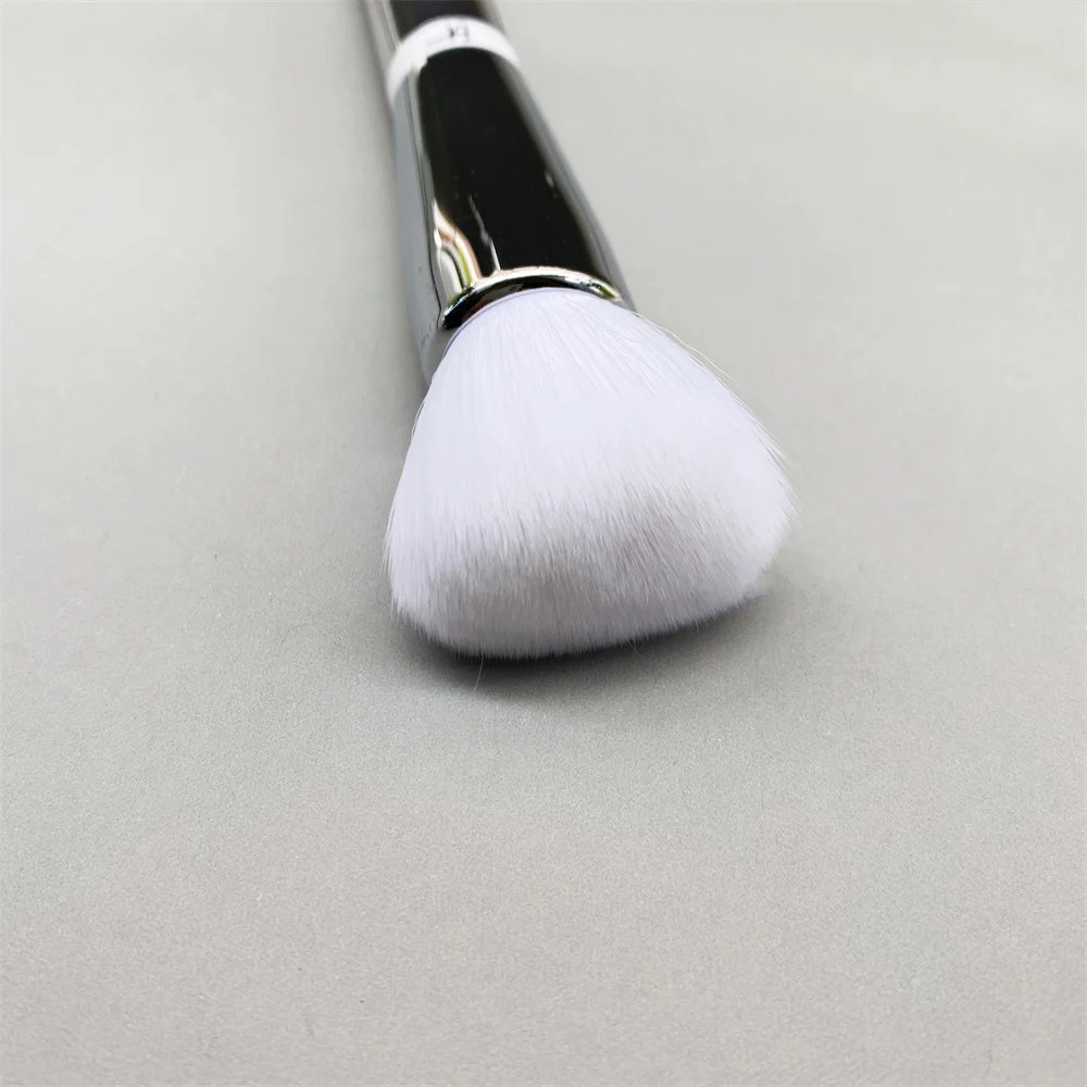 Heavenly CC Skin Makeup Brush Perfecting Skin-Smoothing Complexion Cosmetics Brush 702 Luxury Soft White Hair Beauty Makeup Tool