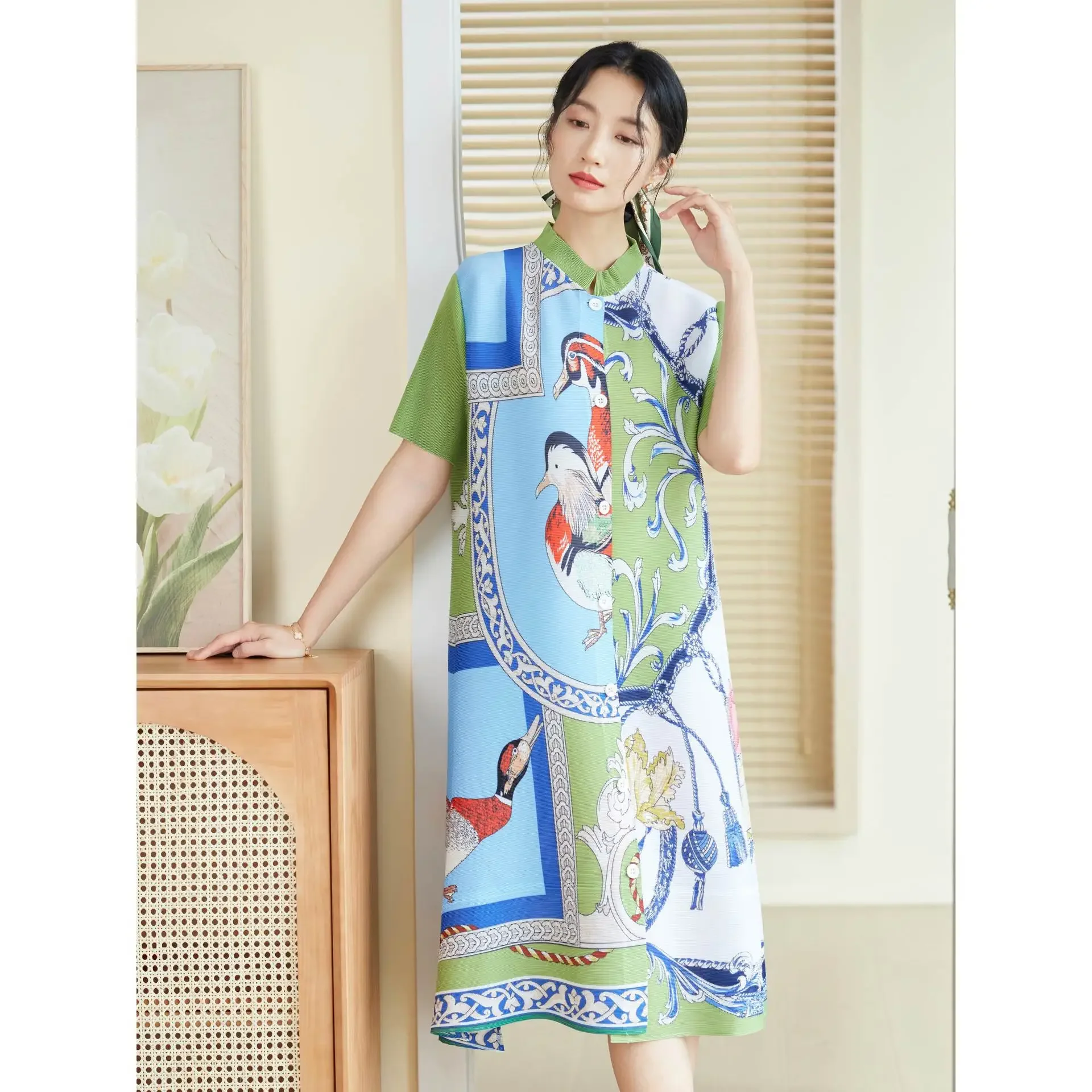 

High-end Dress with Miyake Pleats, Fashionable Print, Loose Large-sized, Fashionable Mid-length,2024 New Elegant Dresses Women