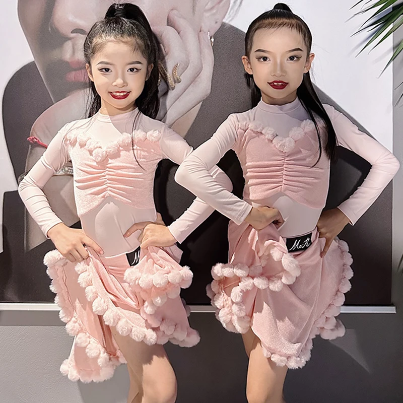 Nieuwe Meisjes Roze Latin Dans Kostuum Lange Mouwen Oefenkleding Cha Cha Dansvoorstelling Jurk Kinderen Latin Split Pak DNV25494