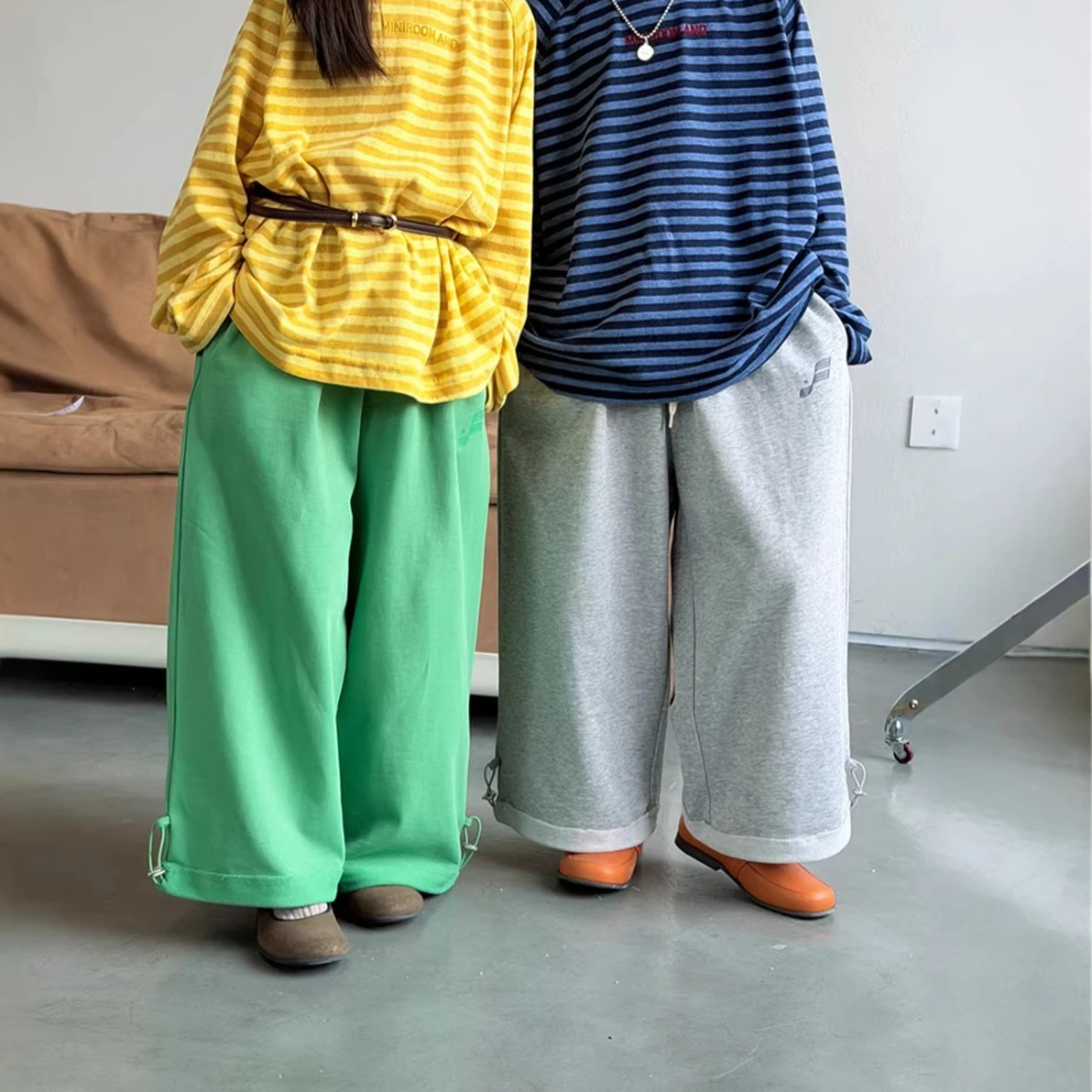 Pants 2026 Spring and Summer New Childrens Wear Boys and Girls Fashion Casual Design Sense Roll Edge Straight Tube Guard Pants
