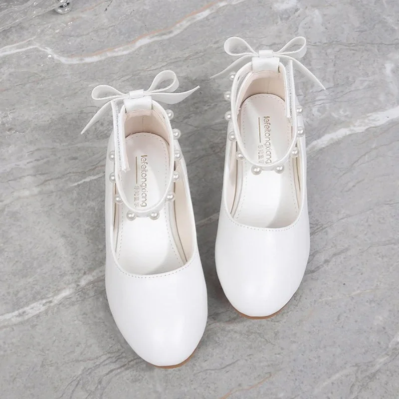 

Girls' Princess Leather Shoes Pearl Bow Anti-Slip Sole Fashion Children's High Heels for Performance Activities Daily footwear