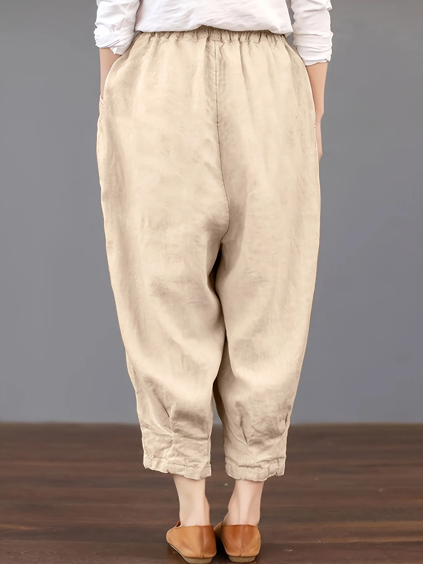 Women's Elastic Waist Pleated Baggy Cropped Pants Ruched Cuff Casual Loose Fit Calf-Length Jogger Style Bottoms