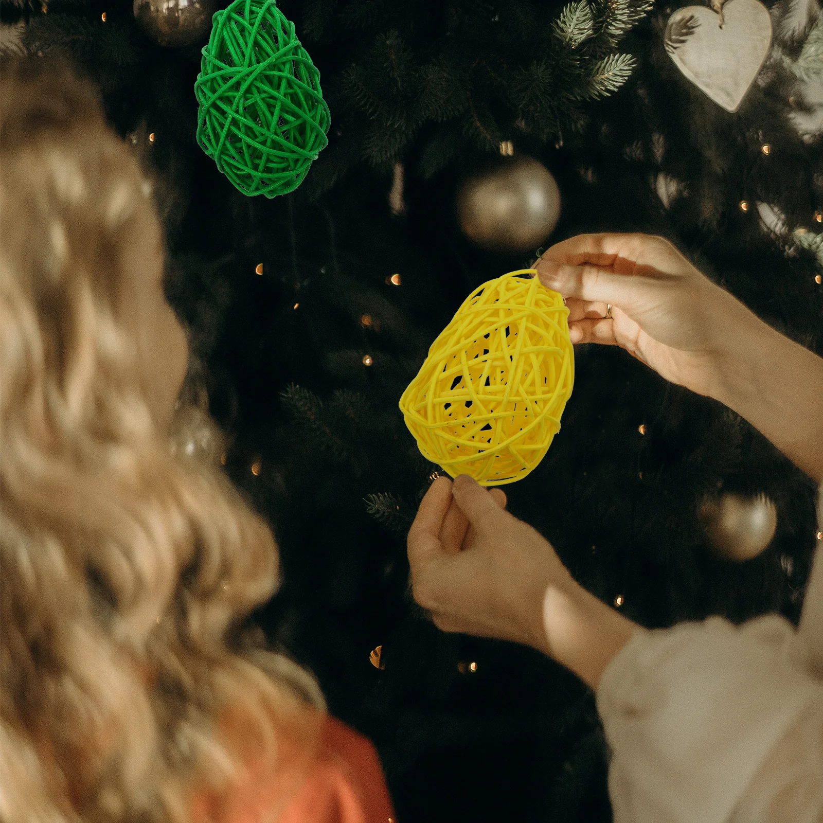 

5Pcs Colorful Rattan Woven Balls Egg Shaped Decorative Party Favors for Birthday Easter Room Decorations Home Festival Ornament