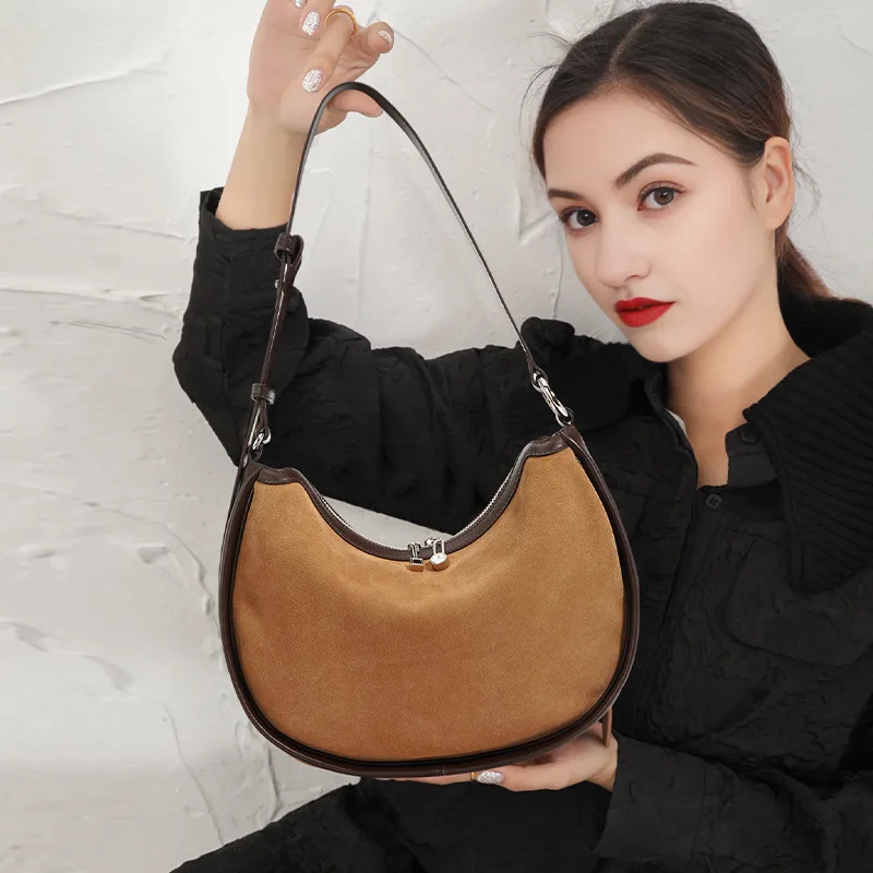 

New leather crossbody shoulder armpit bag, niche high-end retro commuter matte cowhide portable crescent bag