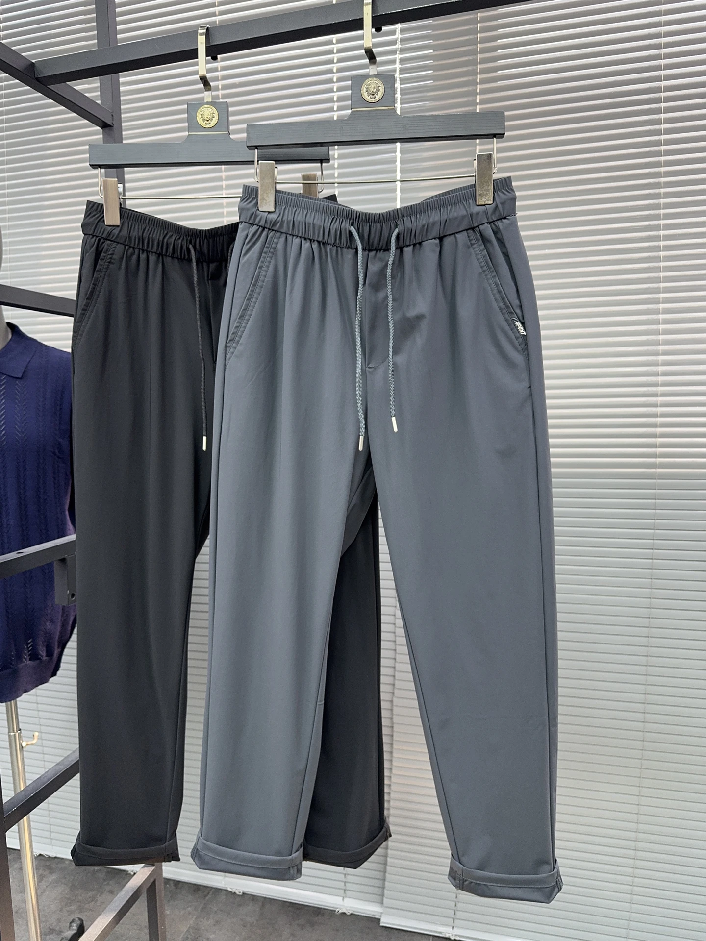 

Svip Men's Comfortable Lightweight Cool Feeling Ice Silk Pants Summer Elastic Waisand Breathable Slim Straight Casual Trousers