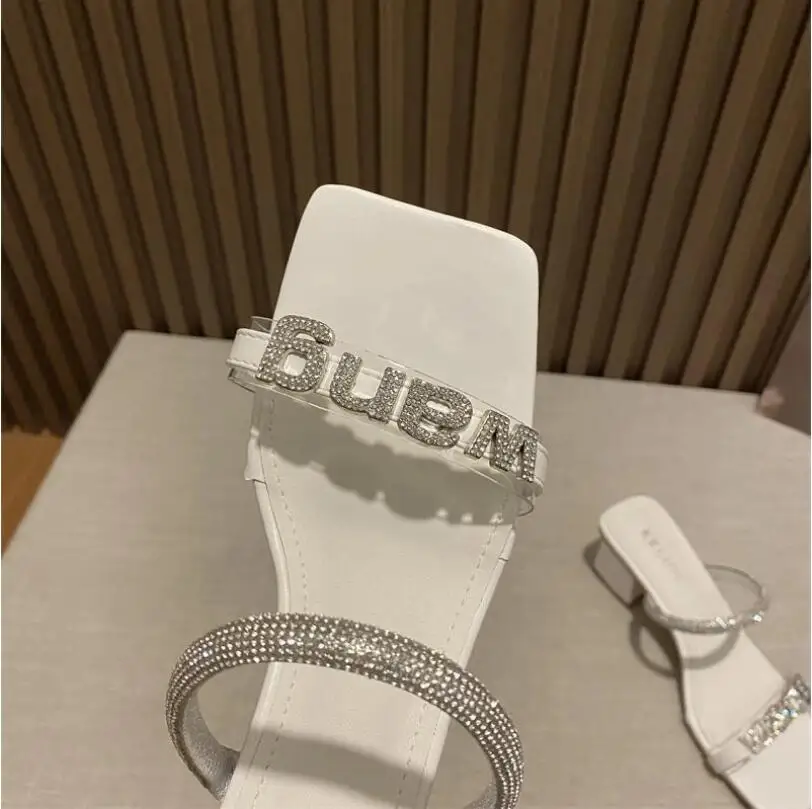 

2023 Summer Slides Open Toe Women Slipper Fashion Female Outdoor Thick Heel Rhinestone Sandal Slip on Beach Slides Sexy Pumps