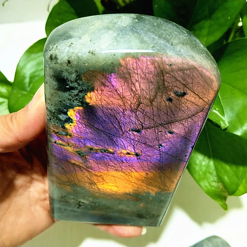 Natural Stones Violet yellow Stone Labradorite Witchcraft Magical Energy Heals The Spirit Feng Shui Crystal Room Decoration