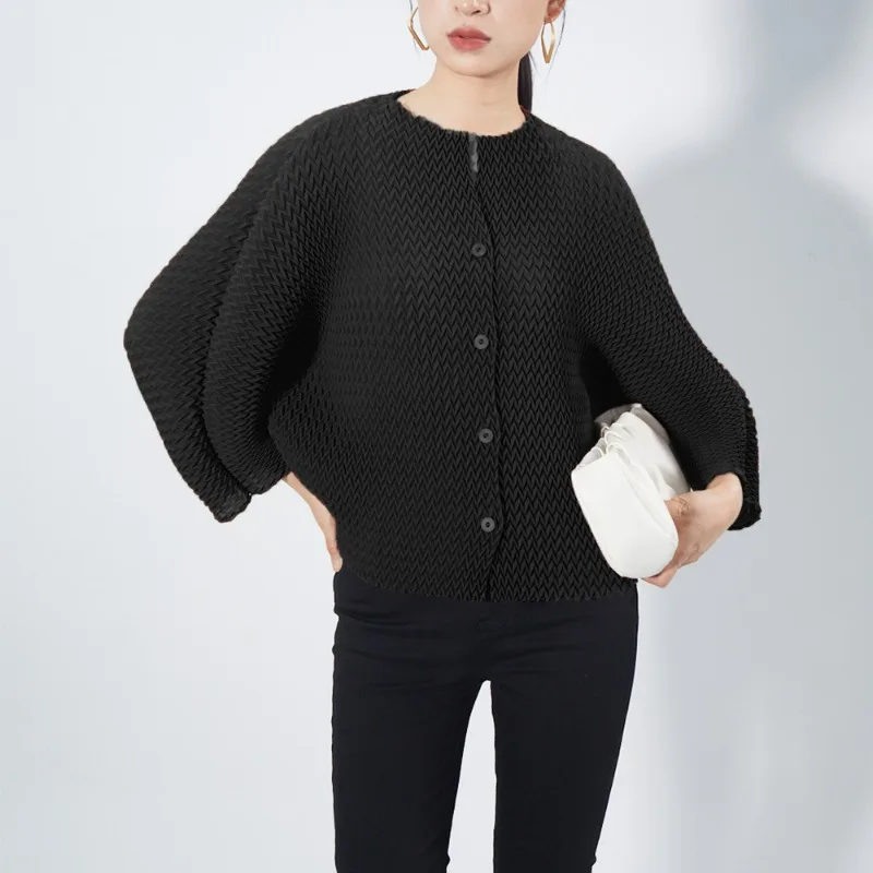 Miyake Pleated Women's Short Jacket Premium Handcrafted Pleated Loose-Fit Slimming Stretch Knit Cardigan Top Non-Iron Garment