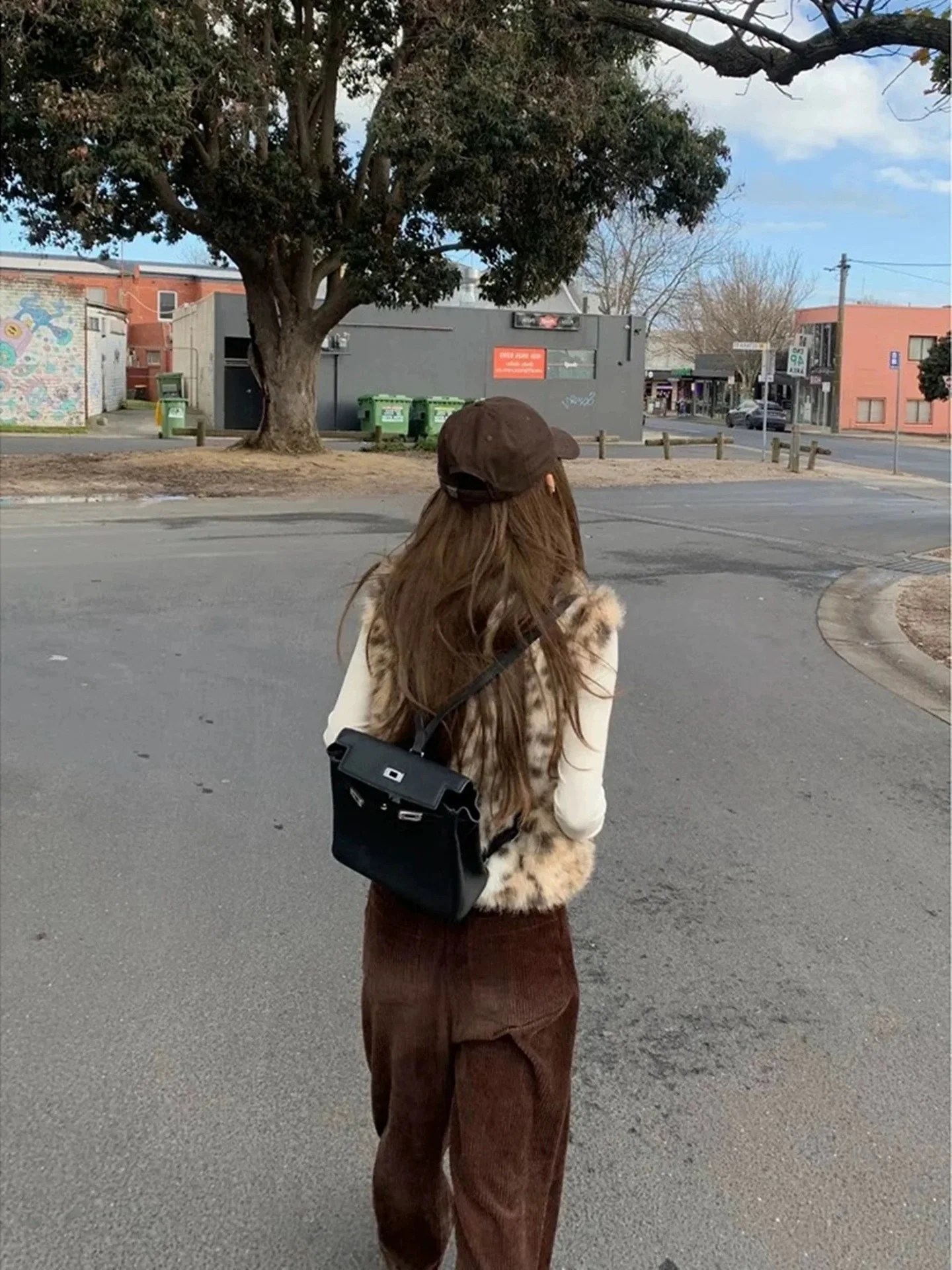 Elegant Style Gradient Color Women's Jacket 2026 Autumn Fashion Sleeveless Zipper Closure Stand Collar Eco-friendly Fur Coat