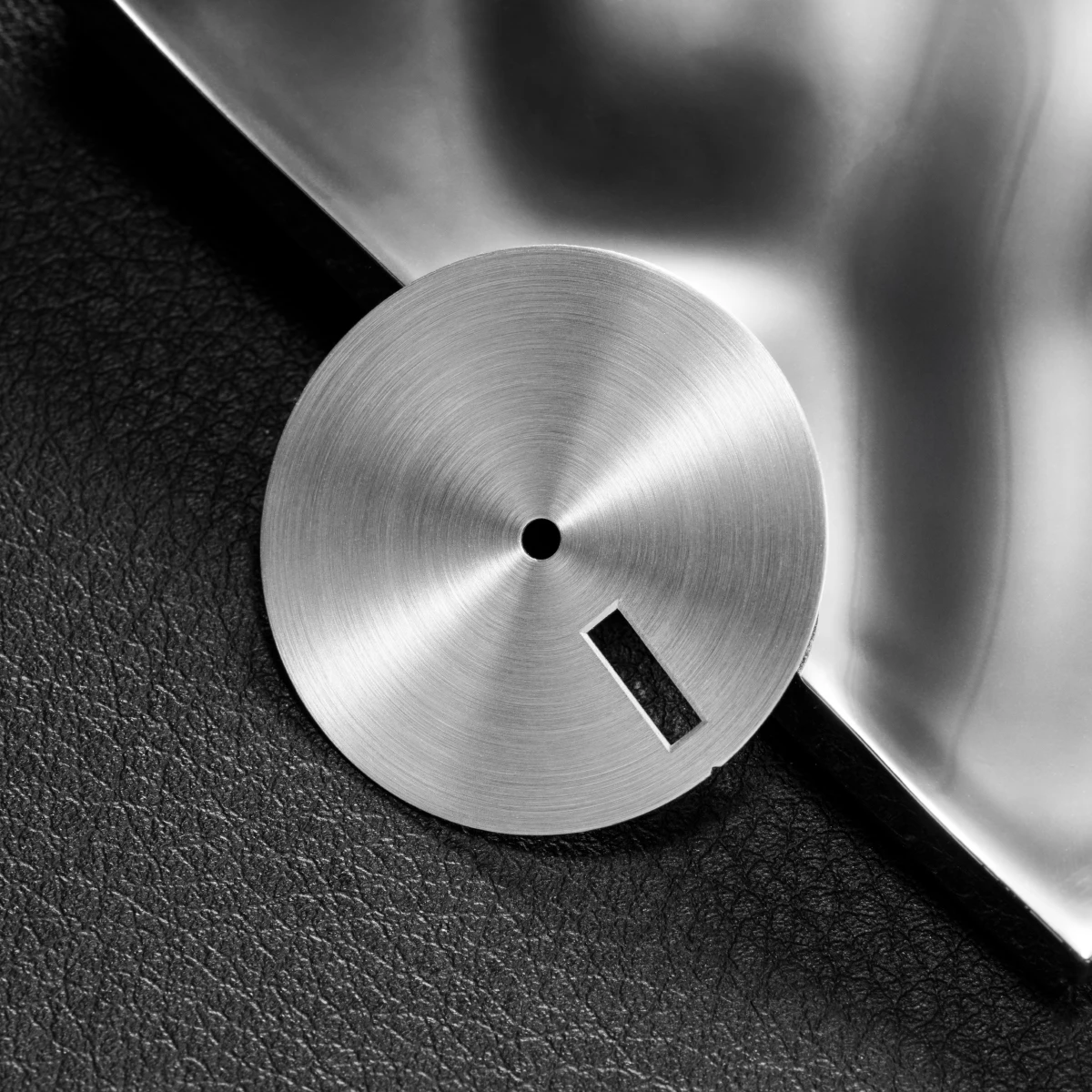 الملمس العمودي 28.5 مللي متر ساعة الطلب وجوه ساعة فارغة لحركة NH35/ NH36/ NH34 لتقوم بها بنفسك اكسسوارات لا شيء/واحد/مزدوج التقويم