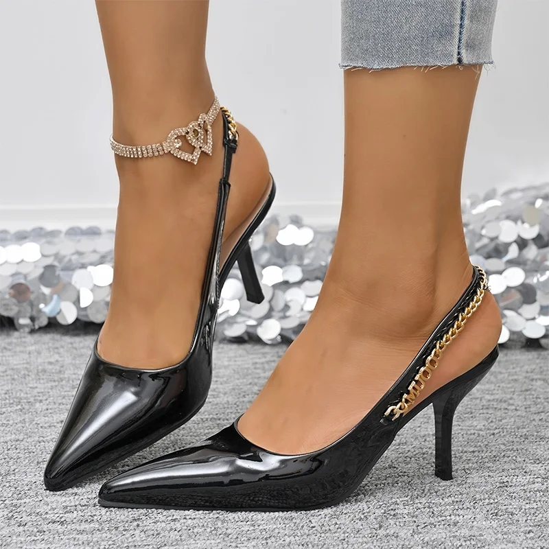 

Женские босоножки на высоком каблуке с металлической цепочкой и декором, большие размеры, тапочки из искусственной кожи с острым носком, летние босоножки на тонком каблуке с открытой пяткой