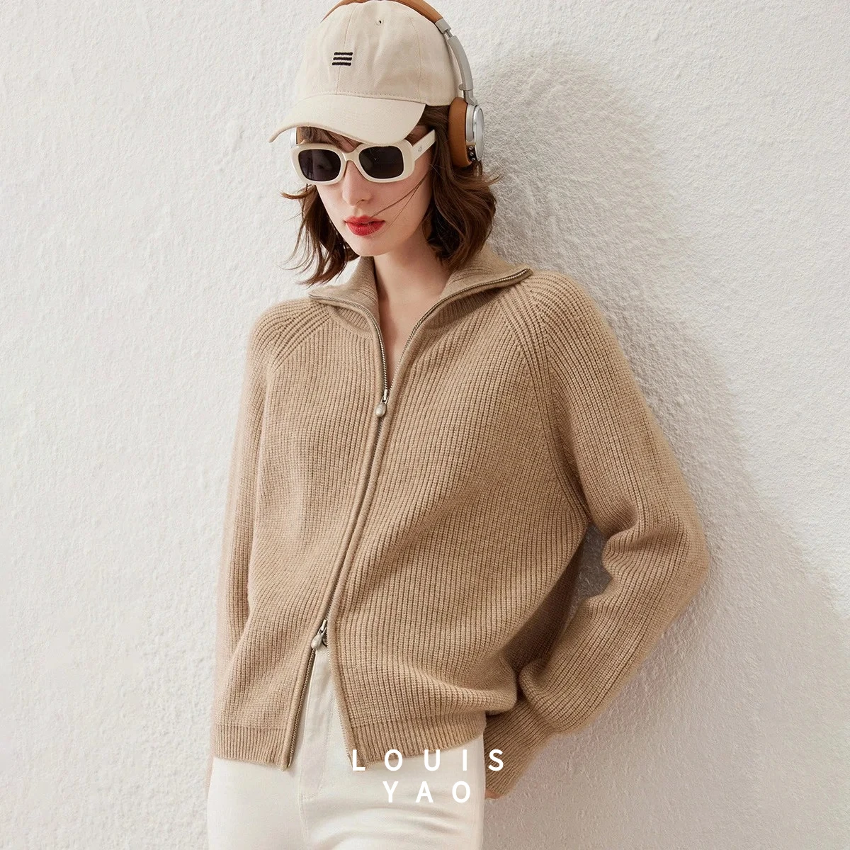 

LOUISYAO Lapel Zip-Front Cardigan Jacket 2025 Autumn/Winter Fashion Minimalist Raglan Sleeve Women's Knitwear Coat