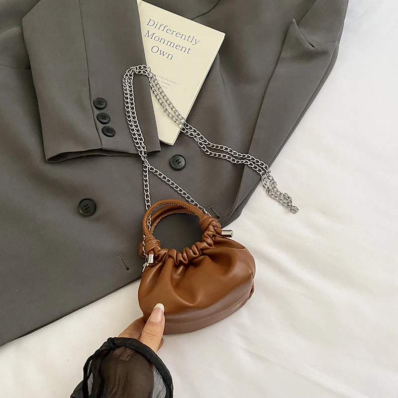 Borsa quadrata piccola portatile in stile coreano da donna Catene moda estiva Borsa a tracolla con rossetto Pochette da festa in morbida pelle