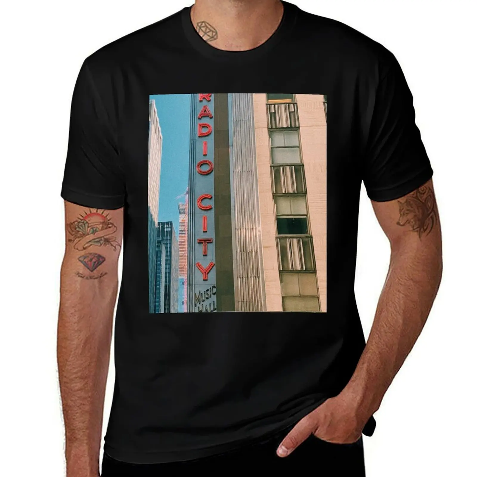 

Radio City Music Hall NYC Vintage Look T-Shirt Plus Size Outdoor Casual Top