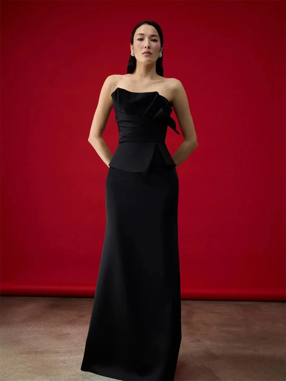 Abiti da sera in raso nero scintillante personalizzati Abiti da ritorno a casa moderni senza spalline senza maniche Vestido De Festa di alta qualità