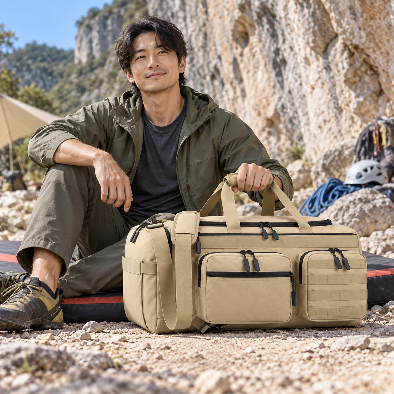 Multifunctional Tool Camouflage Bag Hiking Handbag Wear-resistant Waterproof Large Mountaineering Bag  Backpack