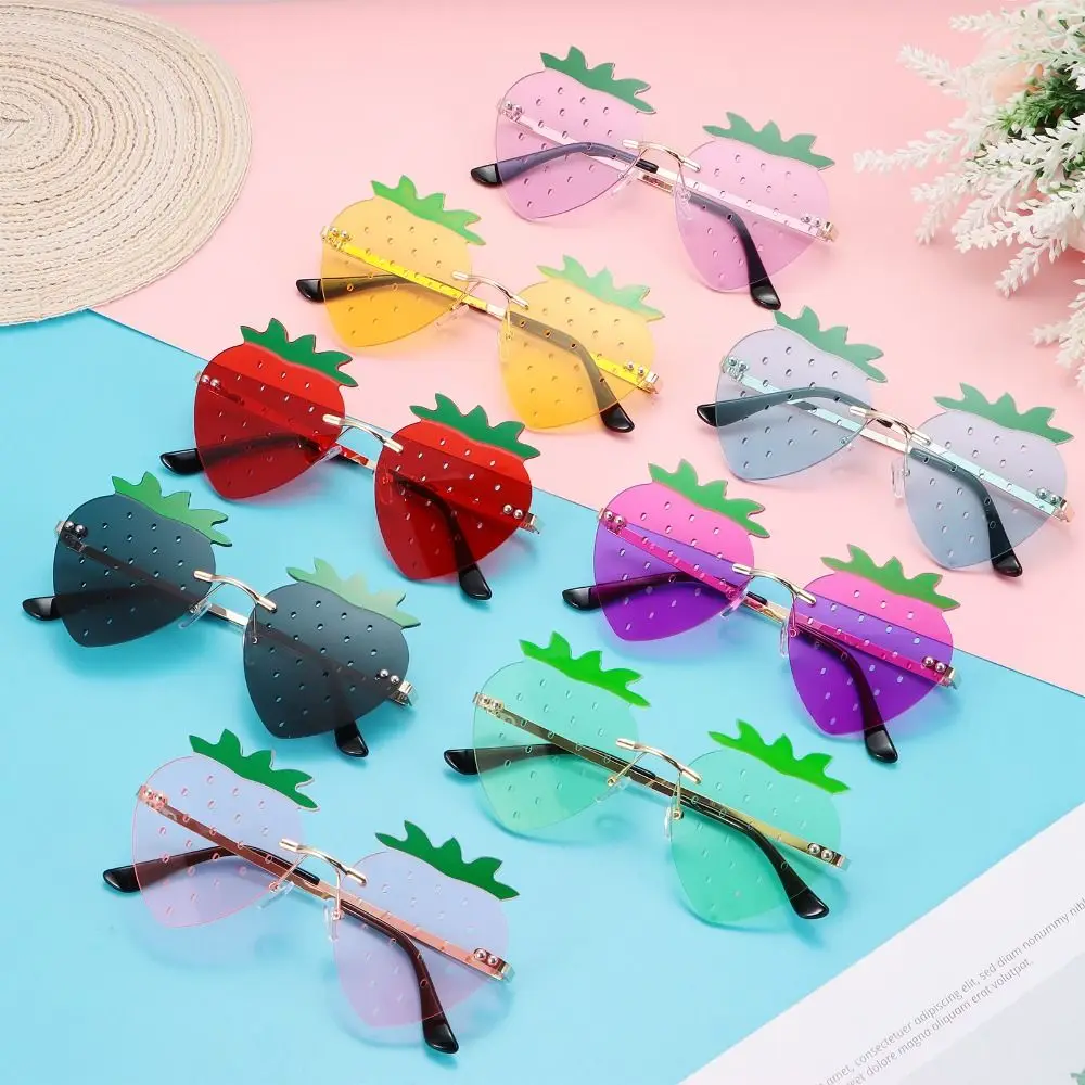 Creative Strawberry Sunglasses Unique Halloween Costume Metal Rimless Sun Glasses Street Snap Y2K Shades Eyewear Christmas Dec