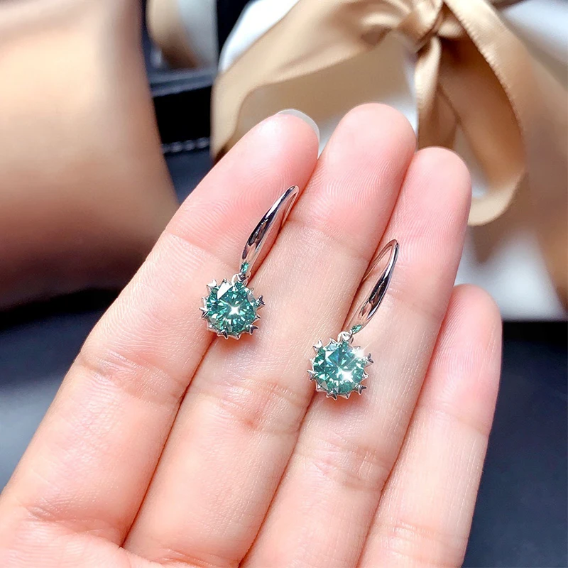 Blue Green Pendant Shining Stud Earrings 1 Carat Super Shiny Snowflake Earrings Women Fashion Jewelry 2022 New Earrings