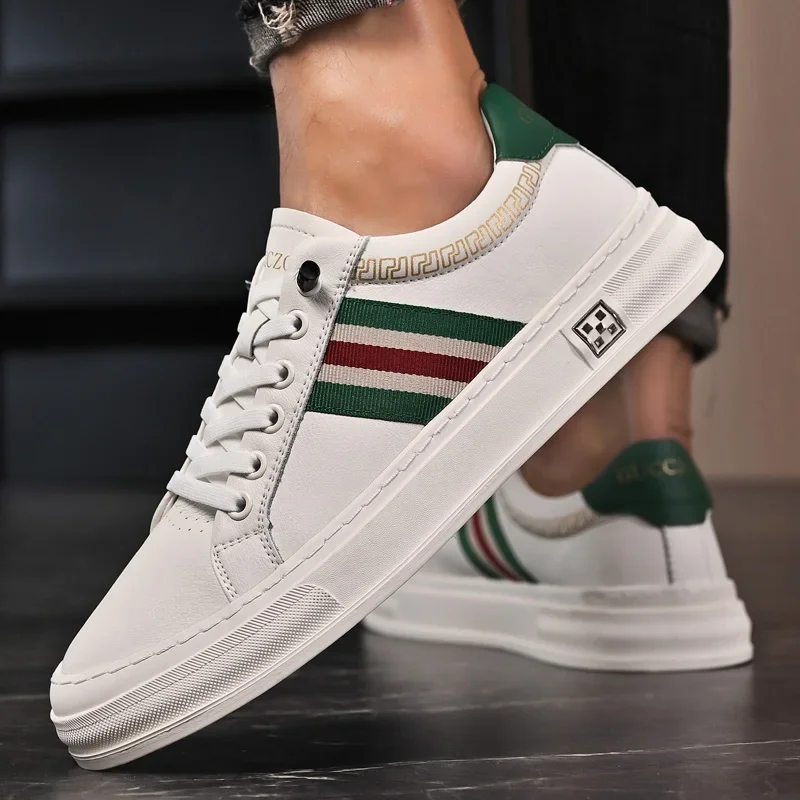 2024 Men White Shoes Leather Casual Sneakers Trend Platform Shoes Comfortable Vulcanized Shoes for Men White Tenis Masculinos