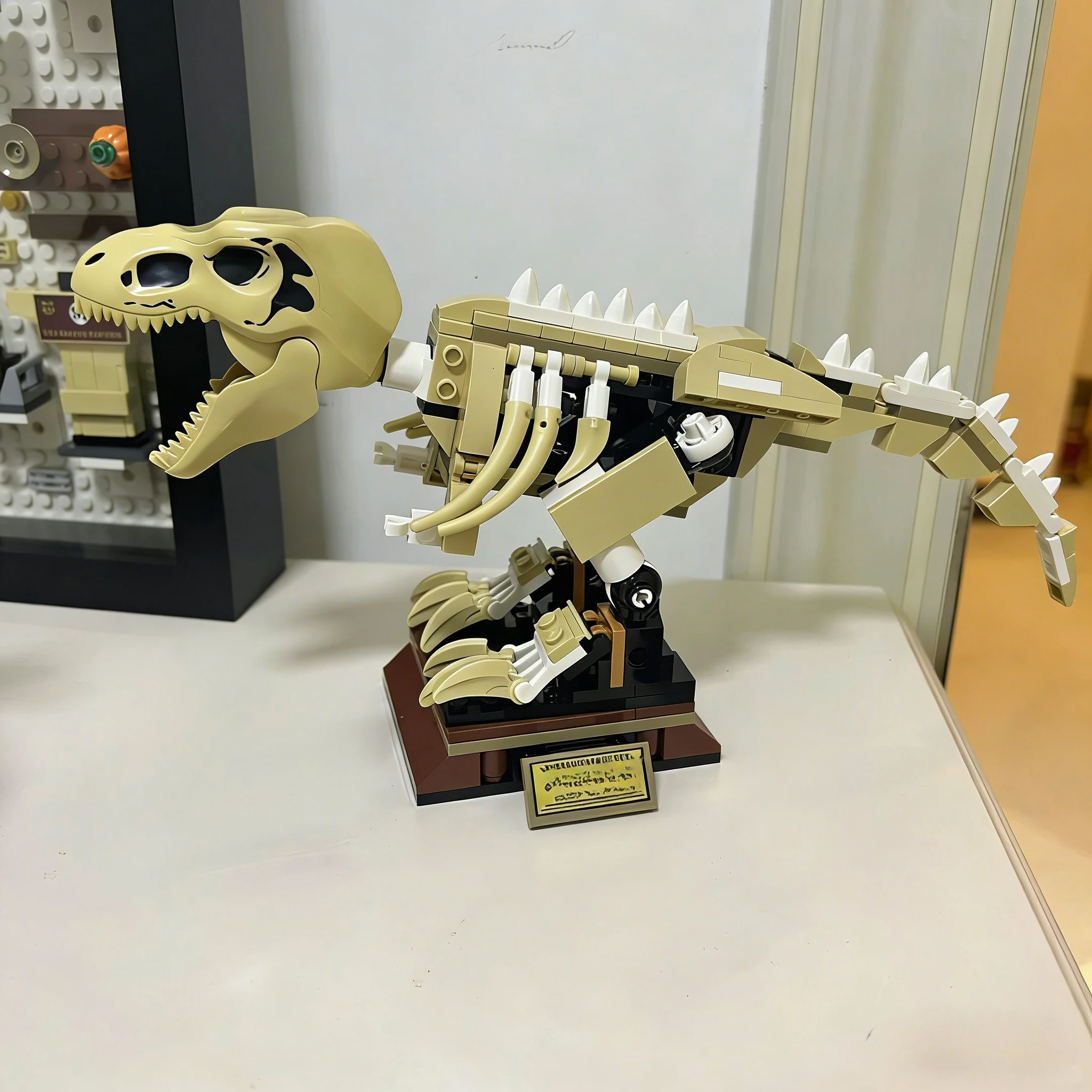 Fun Tyrannosaurus Rex Model 76940 Building Blocks Sets Suitable for Christmas Gifts Compatible with Legoed Particles，198pcs.