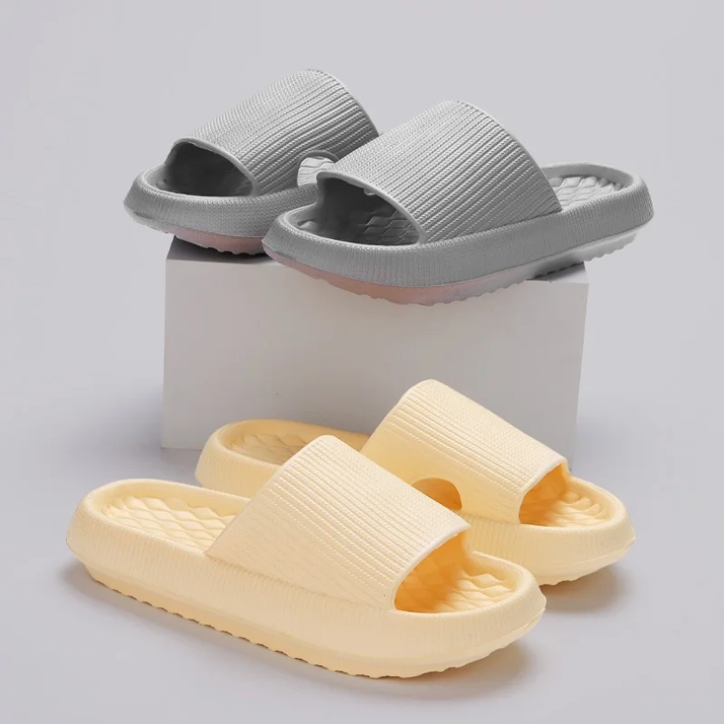 Zapatillas antideslizantes con plataforma gruesa para mujer, chanclas de baño con suela suave de EVA, sandalias de verano, 2024