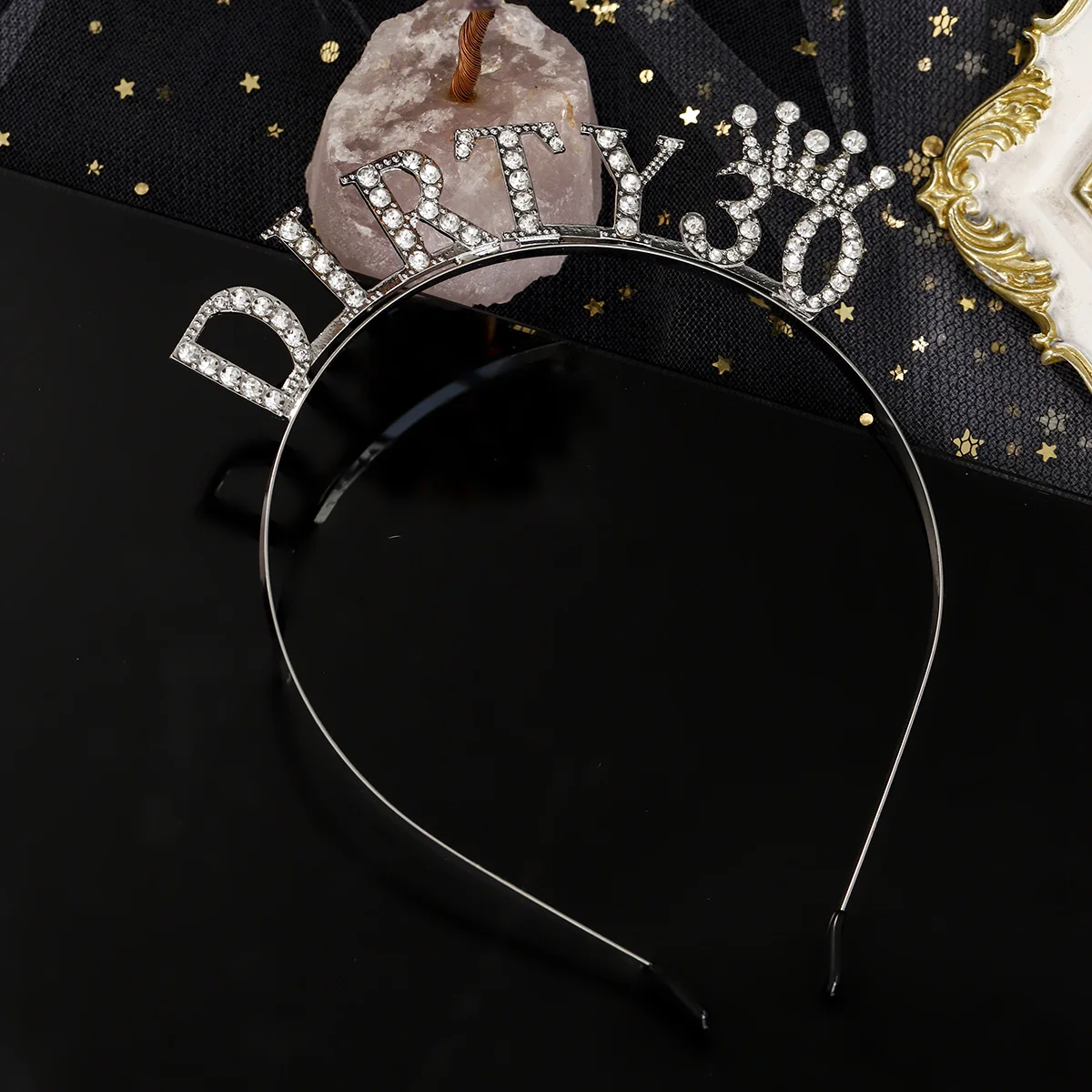 Glänzendes Strass-Stirnband mit englischen Buchstaben „Alles Gute zum Geburtstag“ für Frauen, Zinklegierungsmaterial, Party-Schmuck, beliebtes Haar-Accessoire – Detail 22