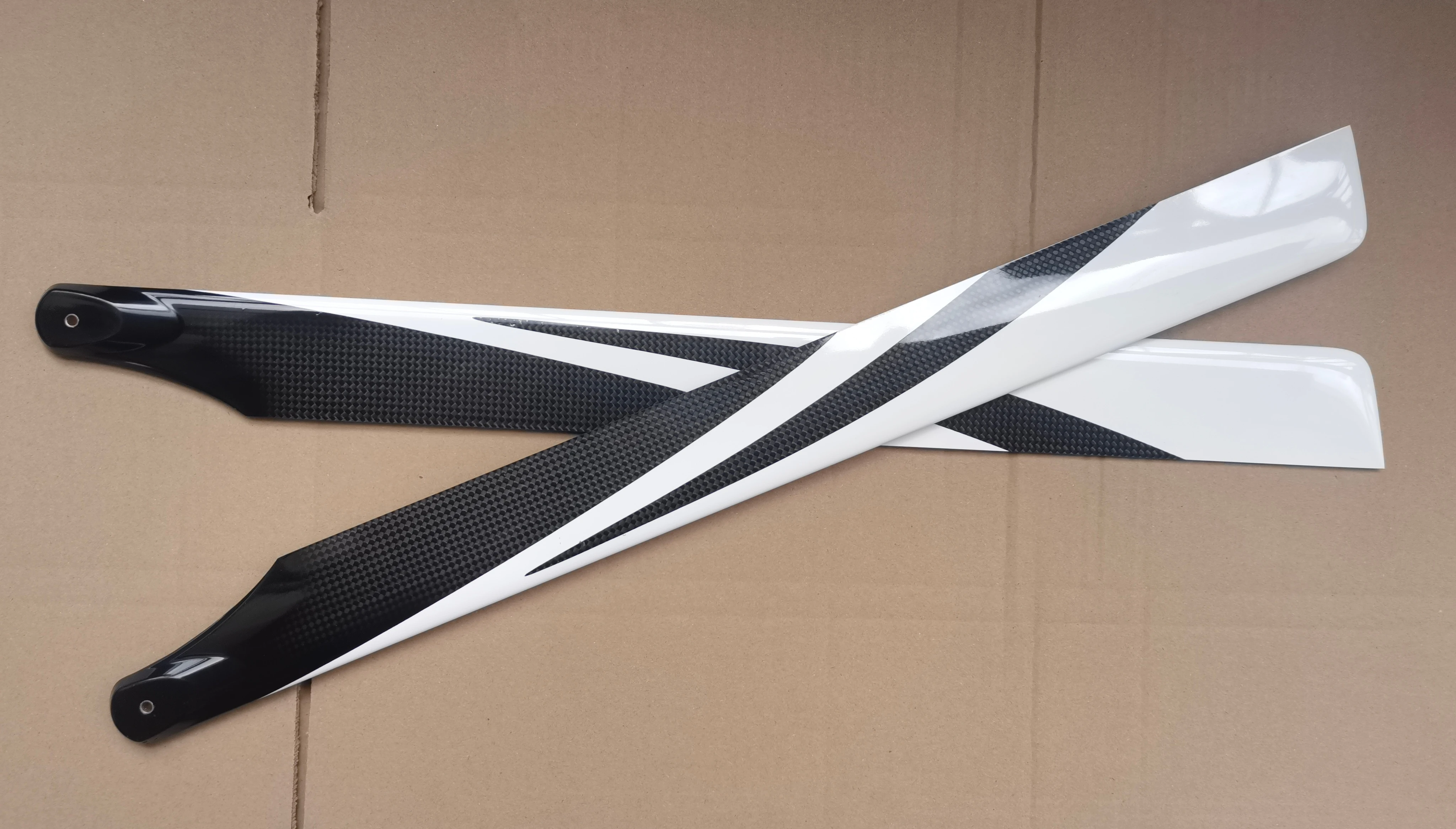 DIY RC RJX 헬리콥터 메인 블레이드 470/520/550mm 탄소 섬유 메인 로터 블레이드 Align 500X 550 550X TG520 헬리콥터 키트