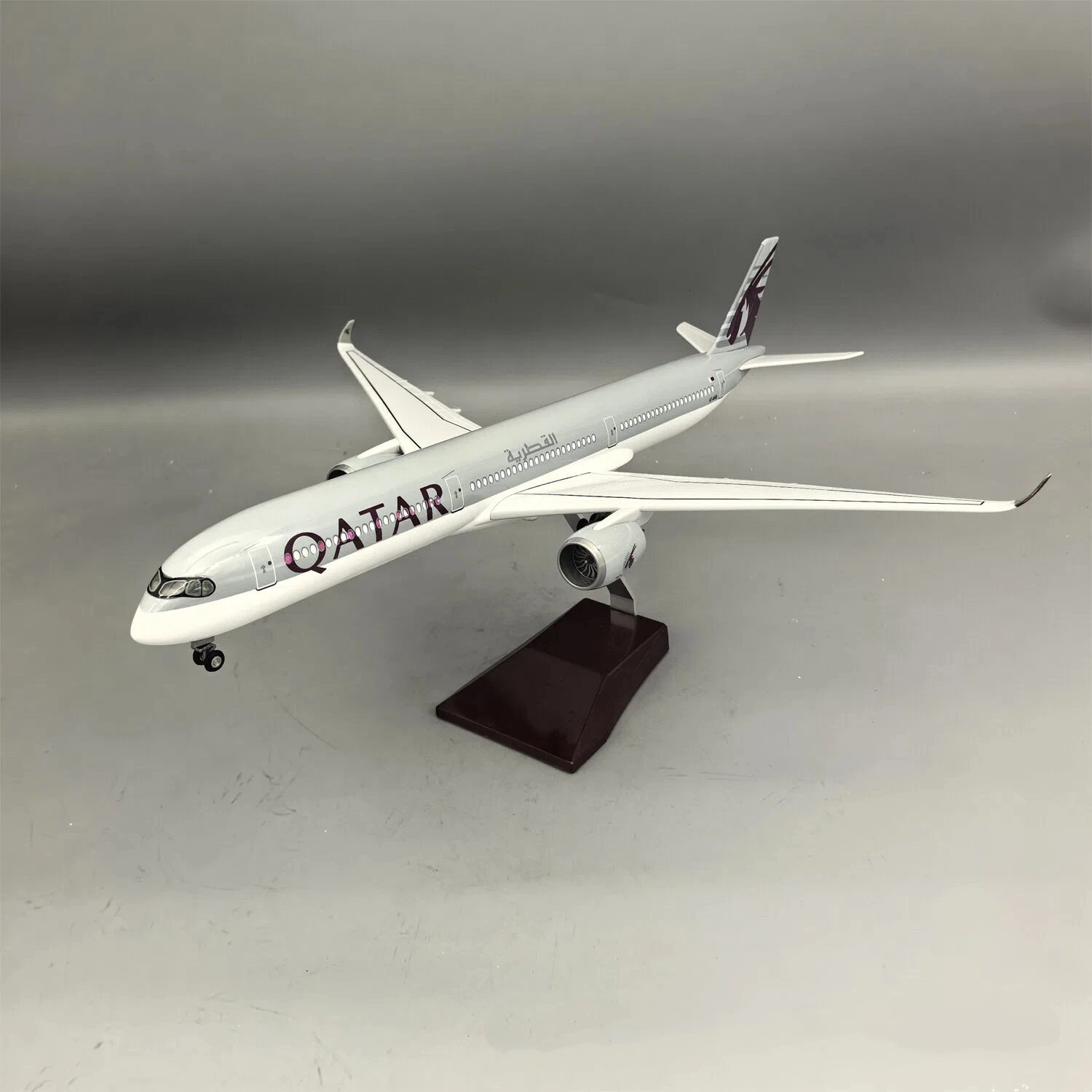 47 cm, model samolotu A350-100 – Home Decor Qatar recenzja i cena
