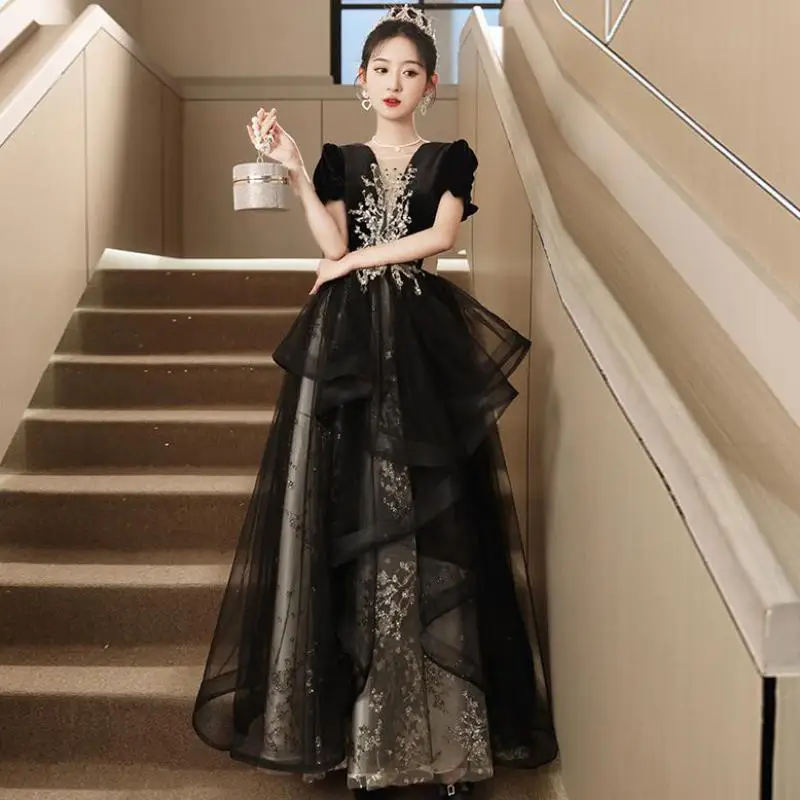 เซ็กซี่ภาพลวงตา V คอชุดราตรีแขนสั้นคลาสสิกสีดํา Tulle พรหมชุด A-Line Robe De Soiree ที่กําหนดเอง