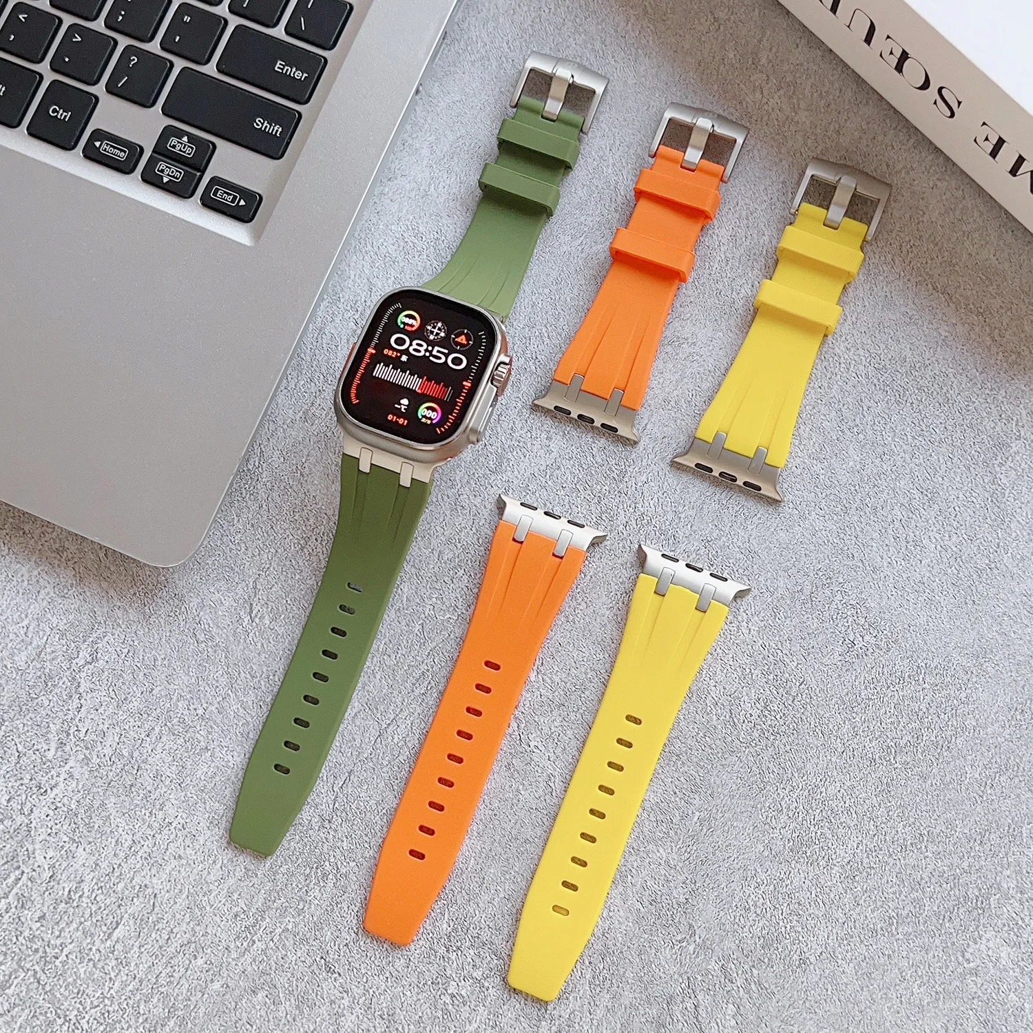 Luxury silicone strap for Apple Watch Ultra Sport Bracelet 49,46,45,44,42,41,40,38mm Sport strap for iwatch10,9,8,7,6,5,4,SE,3