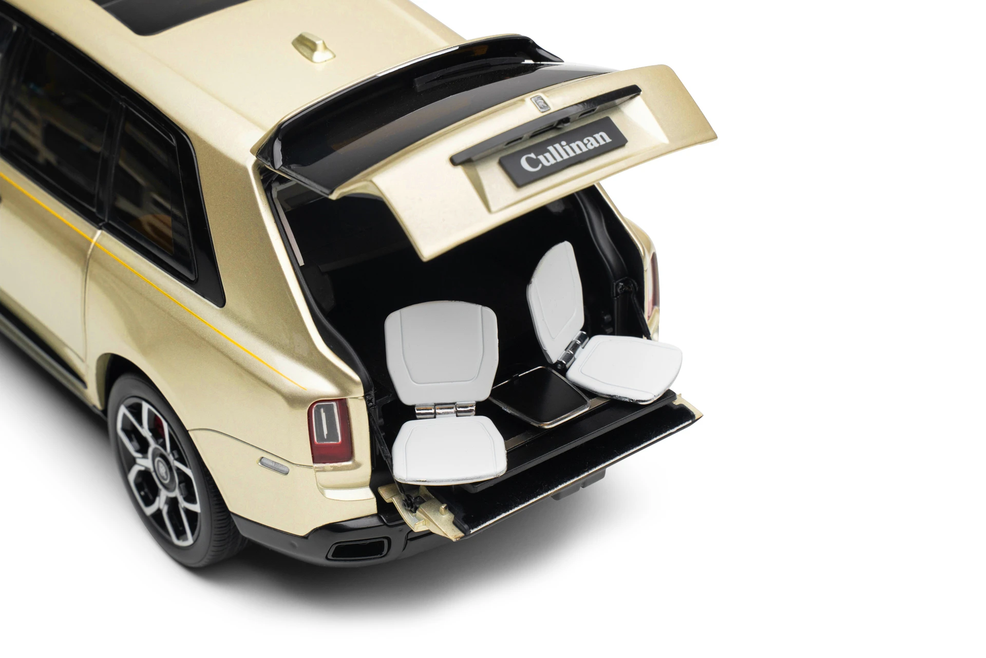 Fábrica original 1:18 rolos cullinan bb champanhe simulação edição limitada todo aberto liga de metal estático modelo de carro brinquedo presente