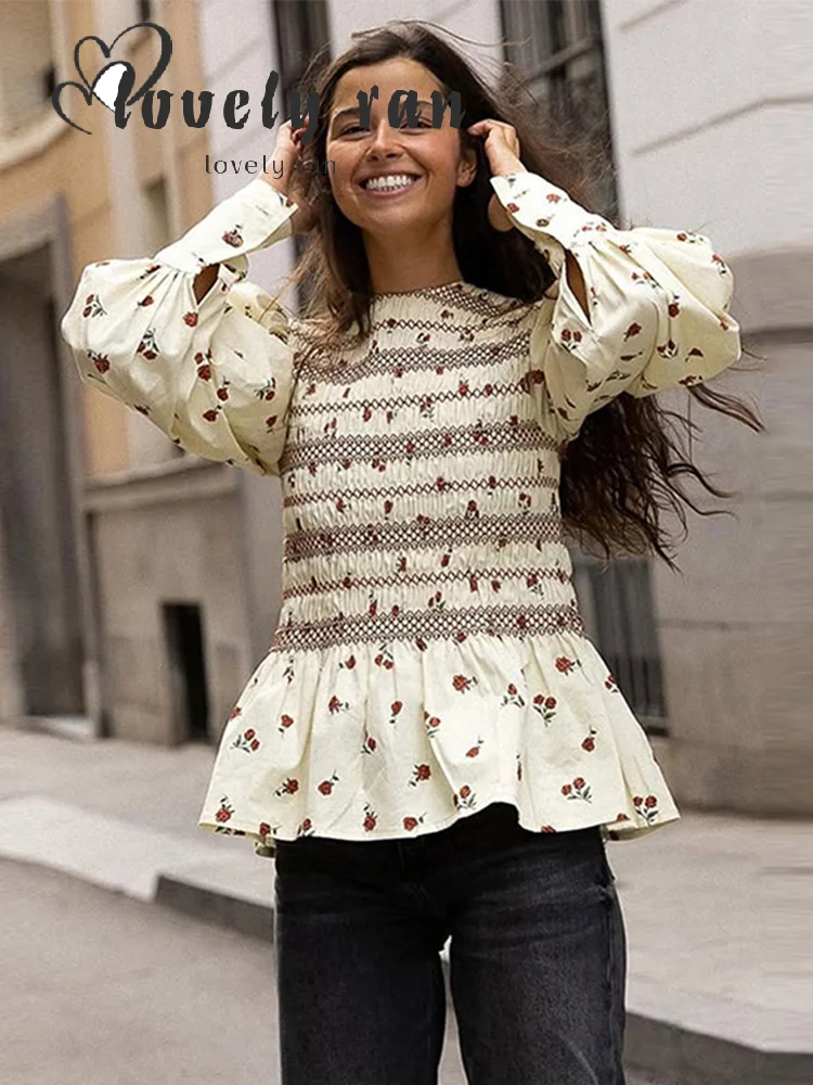 

Bohemian Print Women T-shirt Elegant Long Flare Sleeve O-neck Pleated Female T-shirts 2025 Spring Summer Fashion Lady Top