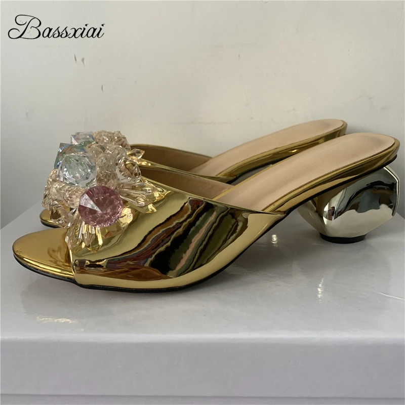 

Crystal Beads Flower Decor Sandals Women Luxury Patent Leather Slingbacks Strange Heel Summer Shoes For Girls
