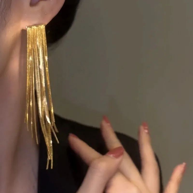 Fashion Statement Earring Long Metal Chain Gold Color Bling Tassels Earrings for Women Ms Wedding Jewelry Daily Pendant Gift