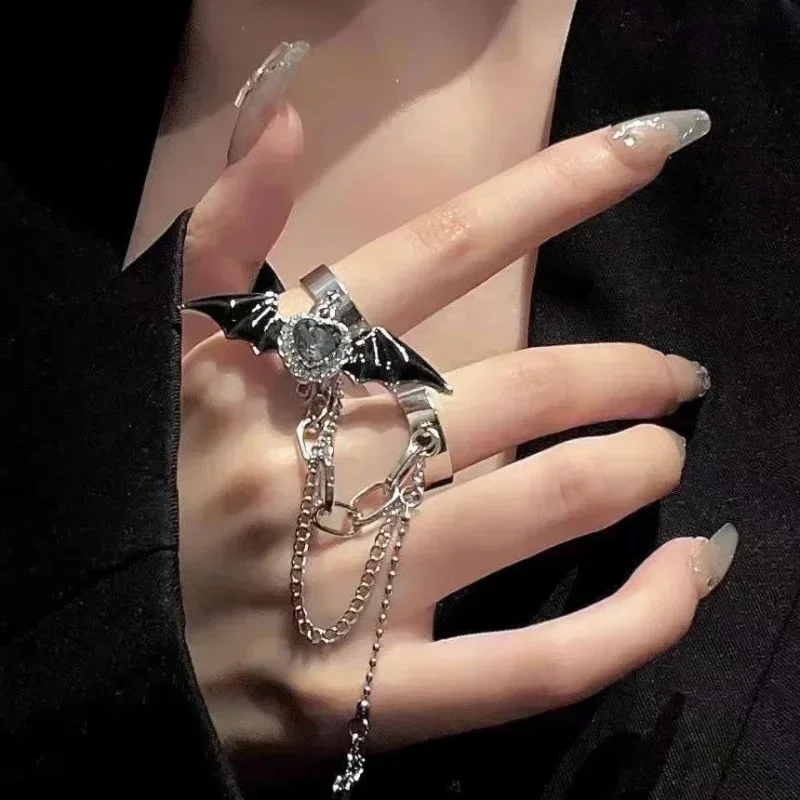 Anelli gotici con ali del diavolo per donna Y2k Love Crystal Bowknot Cross Doppio dito Punk Gioielli di moda in acciaio inossidabile