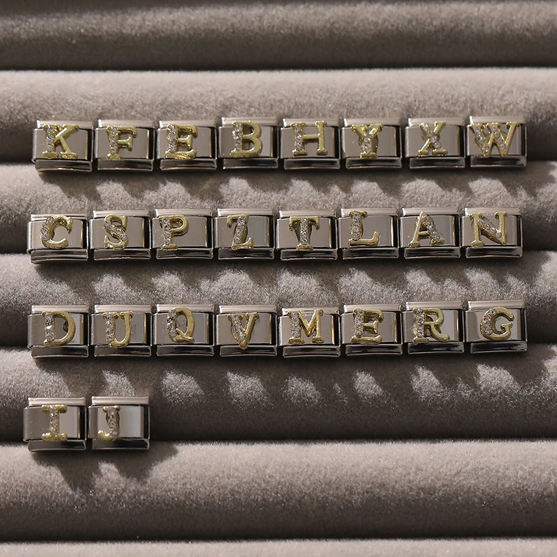 أساور يدوية من الفولاذ المقاوم للصدأ 9 مم بتصميم إيطالي أنيق مرصع بالزركونيا مع 26 حرفًا إنجليزيًا باللون الذهبي للنساء والرجال - 4