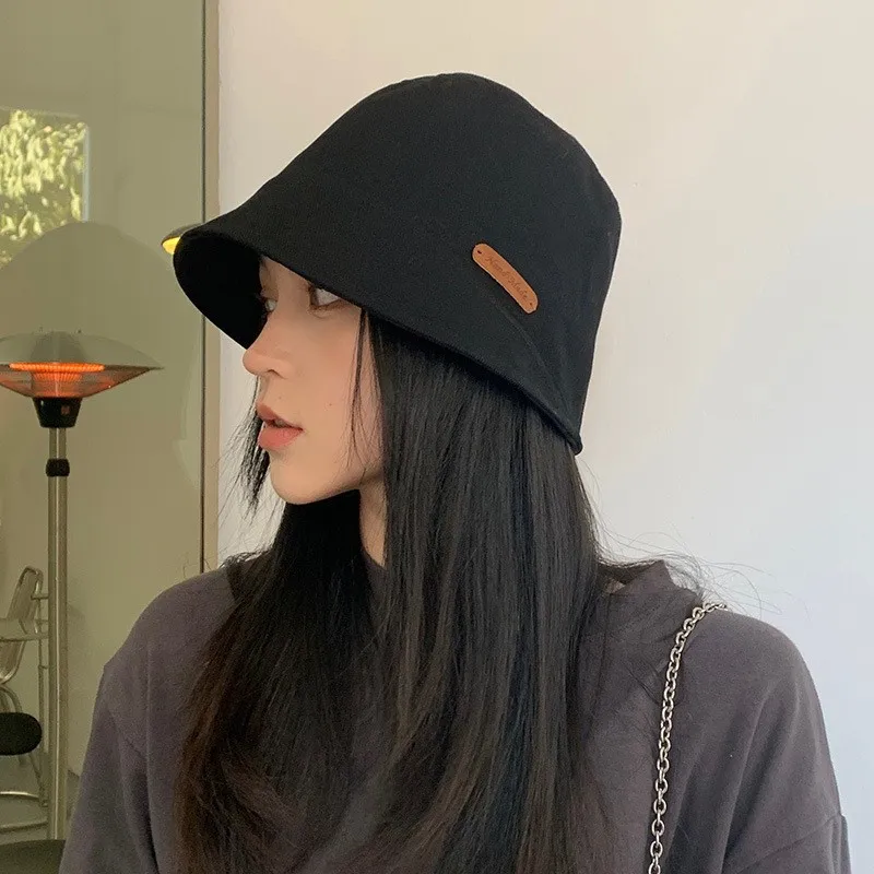 A small fisherman hat that shows off one's face round is suitable for basin fashionable large-headed
