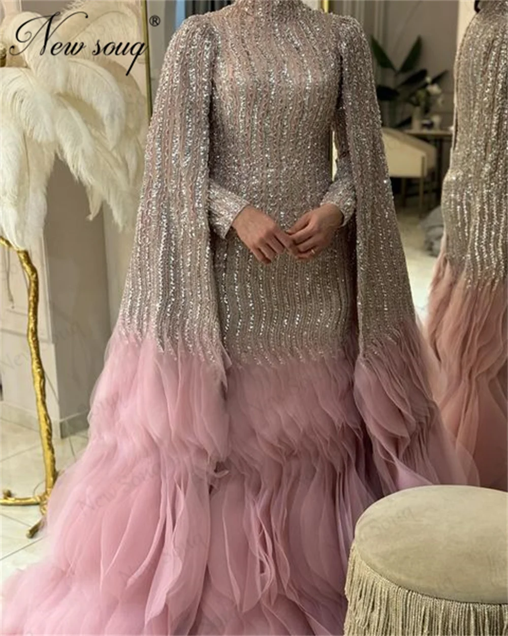 Middle East Cape Long Sleeves Evening Dresses Tiered Skirt Female Prom Dress Elegant Dubai Beaded Crystals Engagement Party Gown