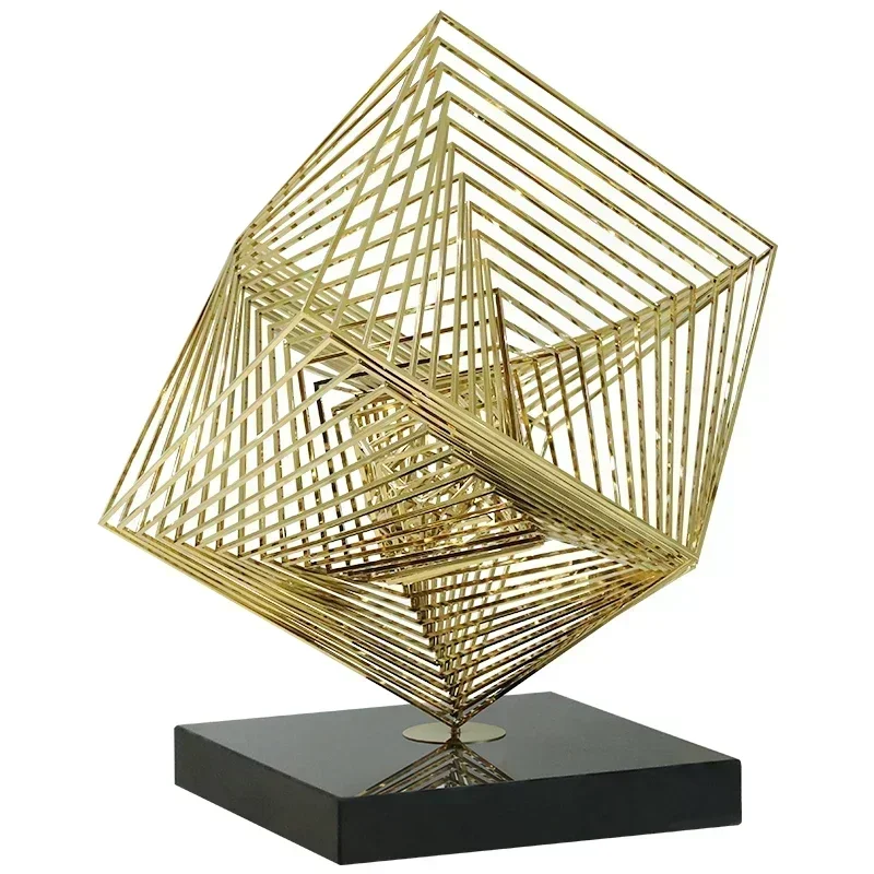 

Large scale geometric handicraft sculpture with metal decoration in the lobby of a hotel company using floor to ceiling Hot sale